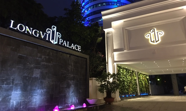 quangcaonoithatsaigon.com bien led vay led chu toa nha 6