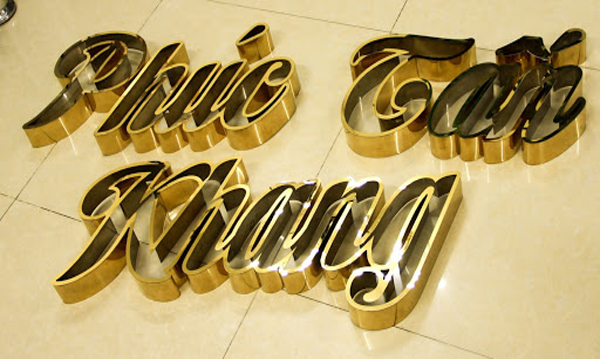 quangcaonoithatsaigon.com cat cnc 5