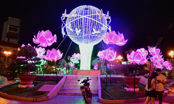 quangcaonoithatsaigon.com trang tri do thi 6